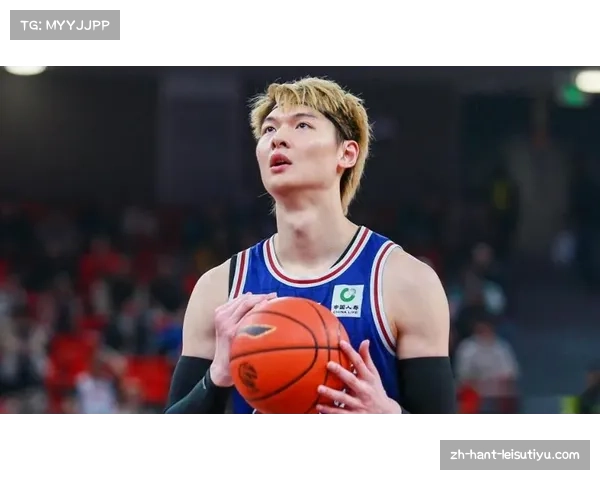 王哲林低位与顺下挡拆 上海内线支点作用明显